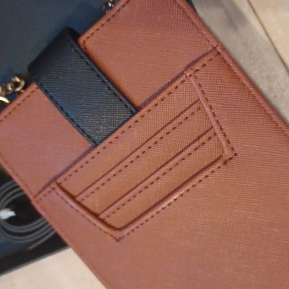 New Steve Madden Set of 2 Crossbody Bags - Picture 8 of 8